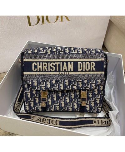 CHRISTIAN DIOR MEDIUM DIORCAMP BAG