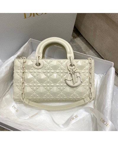 CHRISTIAN DIOR LADY D-JOY BAG