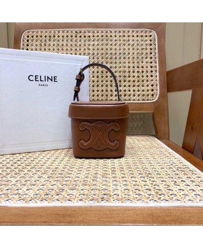 SMALL BOX CUIR TRIOMPHE IN SMOOTH CALFSKIN CELINE