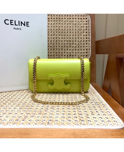 CHAIN SHOULDER BAG CUIR TRIOMPHE IN SHINY CALFSKIN CELINE