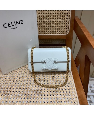 CHAIN SHOULDER BAG CUIR TRIOMPHE IN SHINY CALFSKIN CELINE