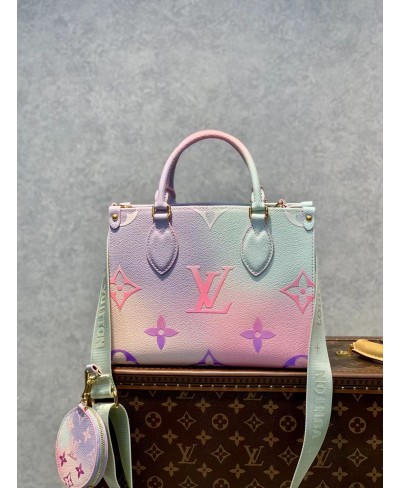 LOUIS VUITTON ONTHEGO PM