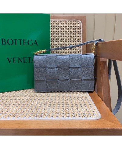 BOTTEGA VENETA CASSETTE