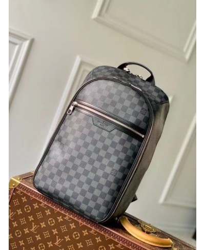 LOUIS VUITTON MICHAEL BACKPACK NV2