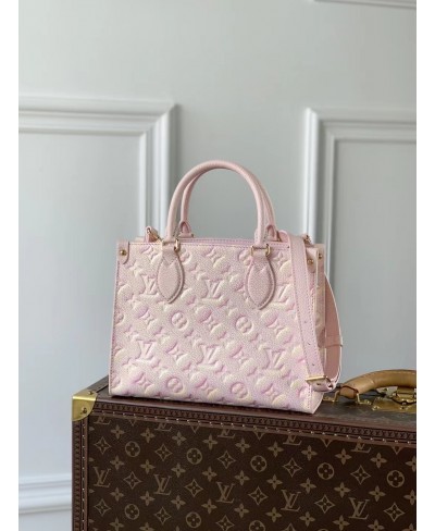 LOUIS VUITTON ONTHEGO PM