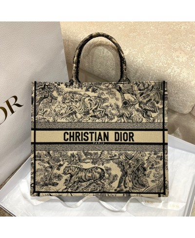 CHRISTIAN DIOR LARGE DIOR BOOK TOTE