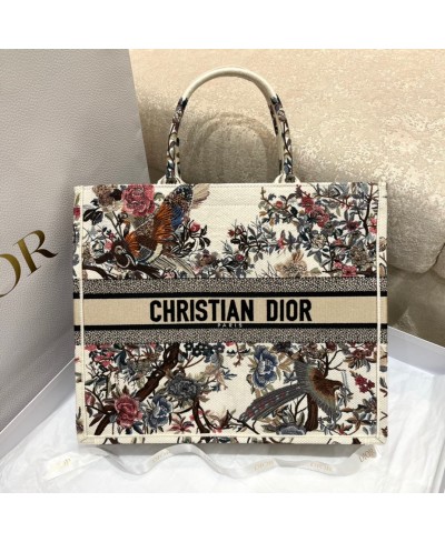 CHRISTIAN DIOR LARGE DIOR BOOK TOTE