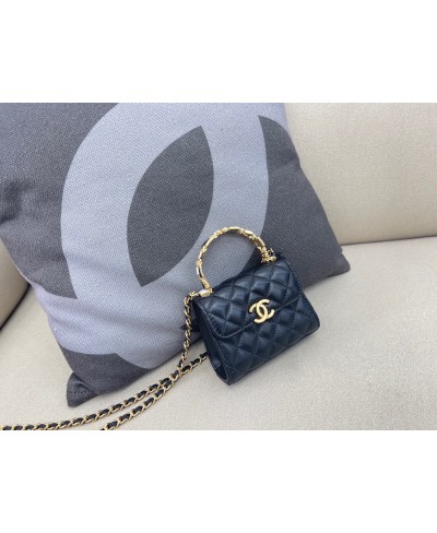 CHANEL CLUTCH WITH CHAIN