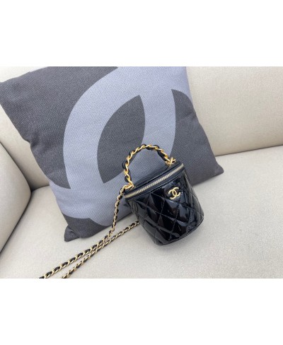 CHANEL VANITY WITH CHAIN