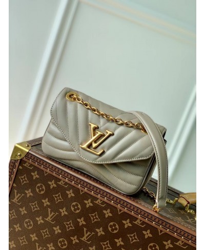 LOUIS VUITTON NEW WAVE CHAIN BAG PM