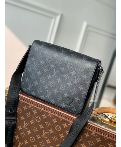 DISTRICT PM LOUIS VUITTON