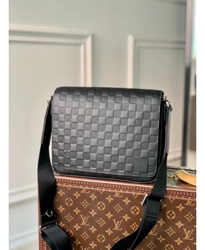 DISTRICT PM LOUIS VUITTON