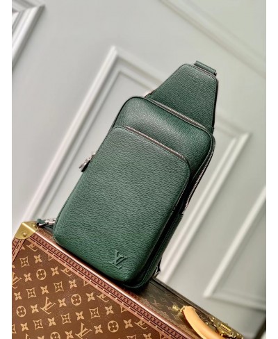 LOUIS VUITTON AVENUE SLING BAG