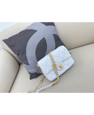 CHANEL SMALL FLAP BAG