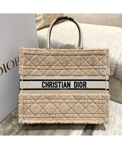 DIOR LARGE DIOR BOOK TOTE