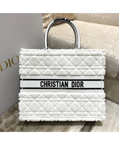 DIOR LARGE DIOR BOOK TOTE