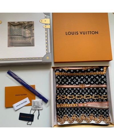 FOULARD MONOGRAM FOREVER 90 LOUIS VUITTON