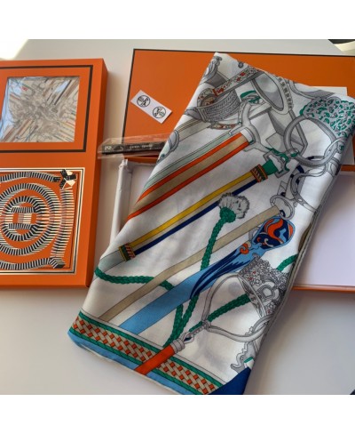 HERMES Concours d'Etriers wash scarf 90