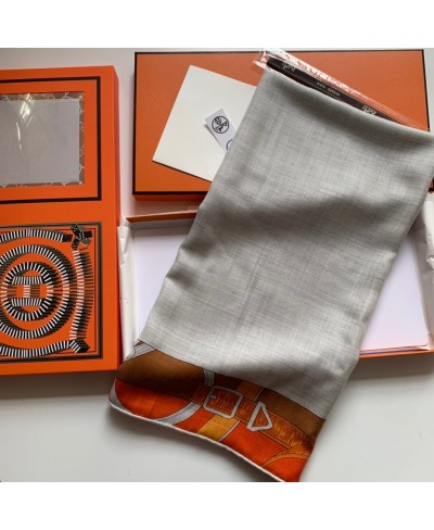 HERMES Encadre Eperon d'Or scarf 90