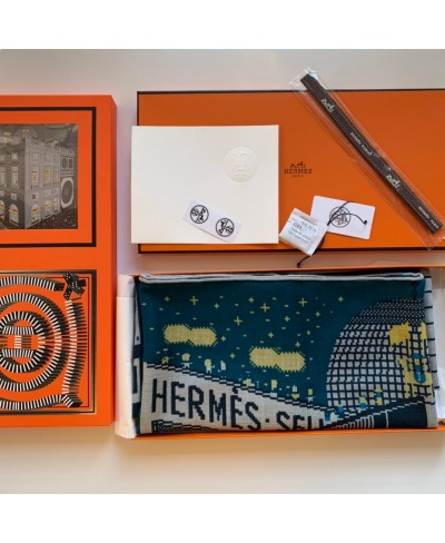 Carré H 100 Faubourg Party HERMES