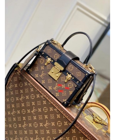 LOUIS VUITTON PETITE MALLE V